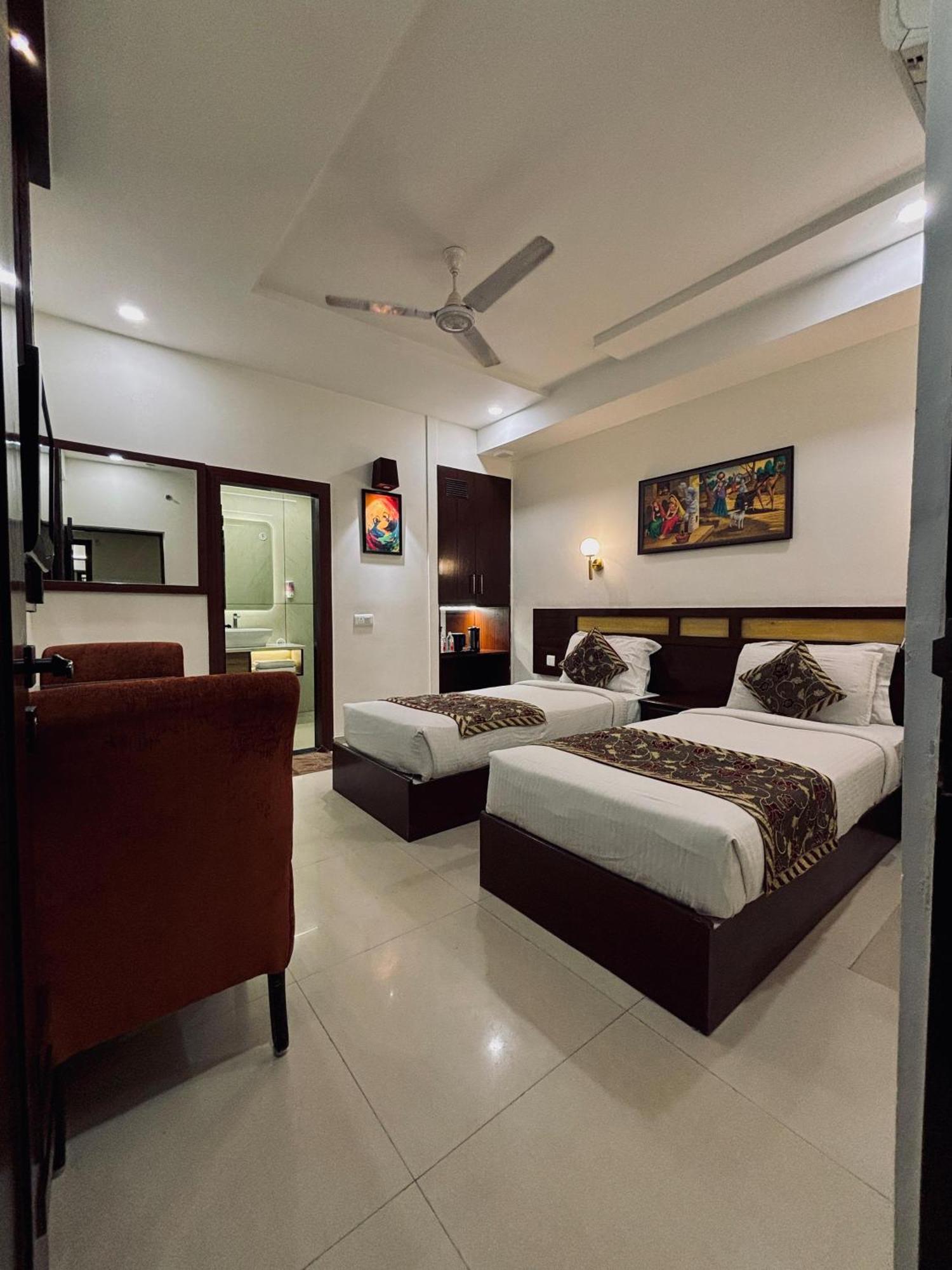 Taj Inn Hotel Agra  Eksteriør billede