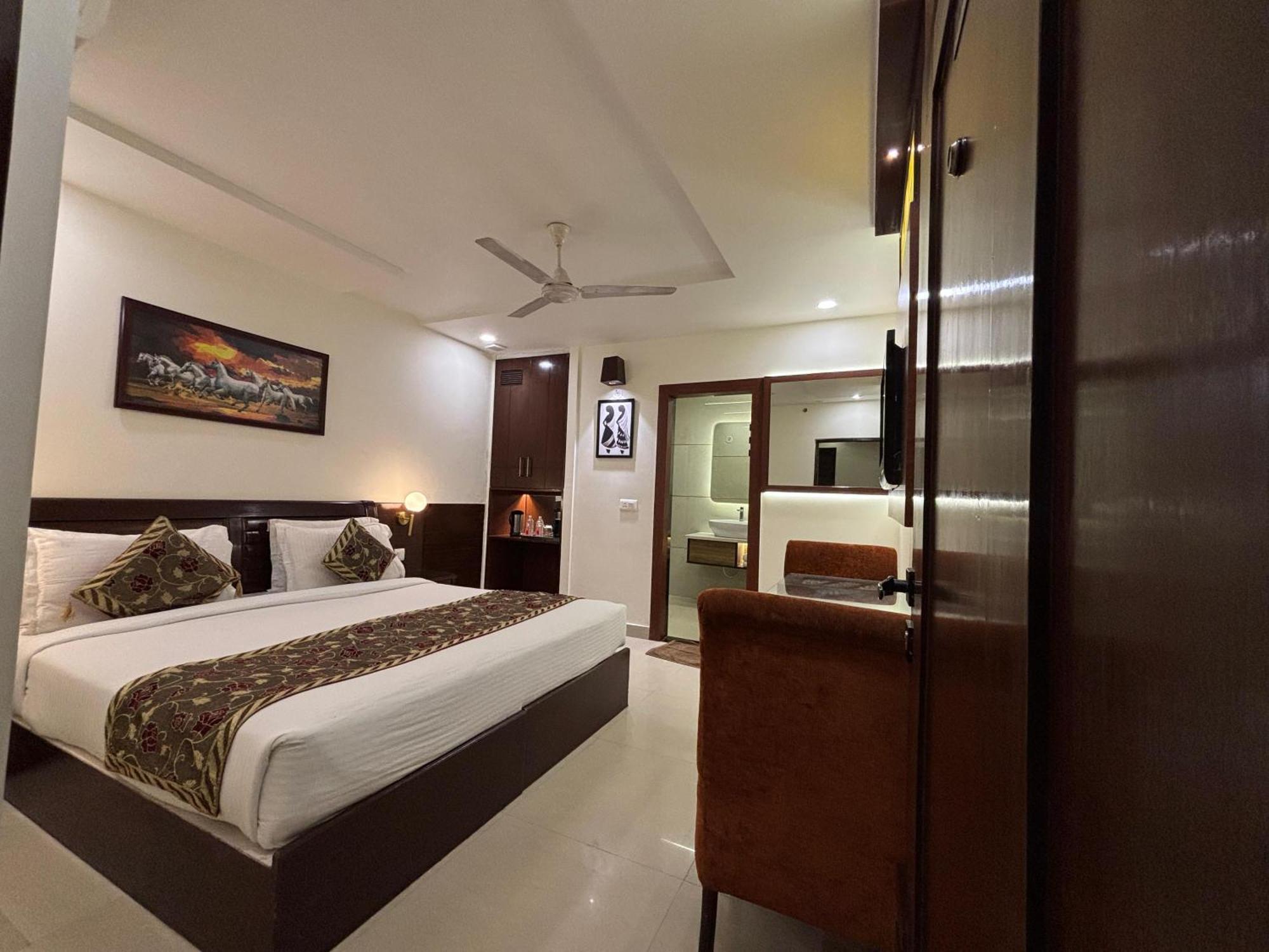 Taj Inn Hotel Agra  Eksteriør billede