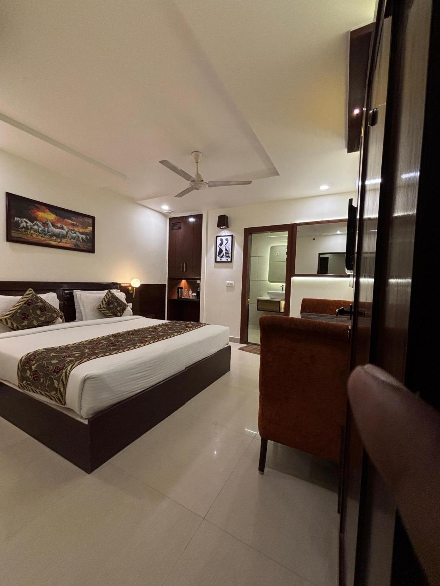 Taj Inn Hotel Agra  Eksteriør billede